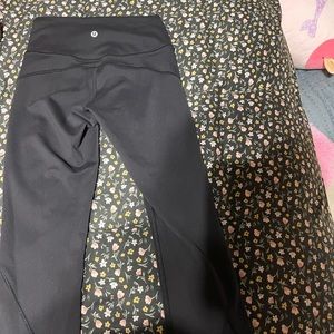 Lululemon “In movement” 28 inch leggings size 4